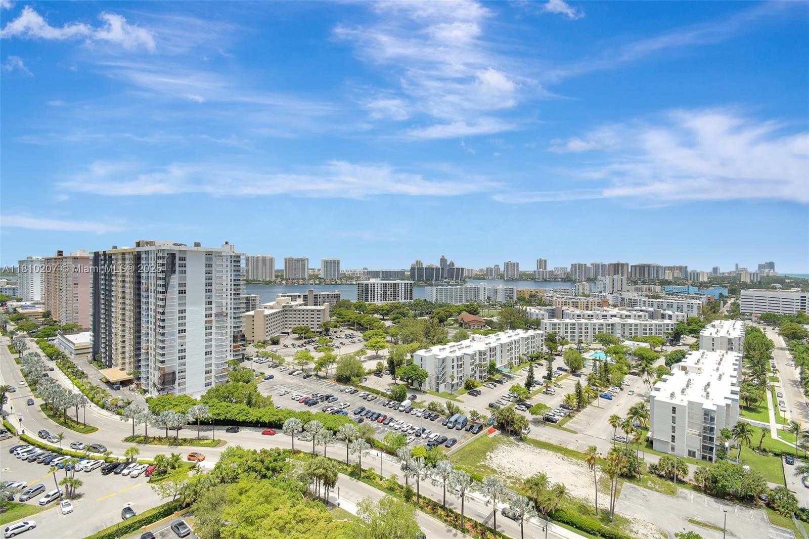 image Winston Towers 60020