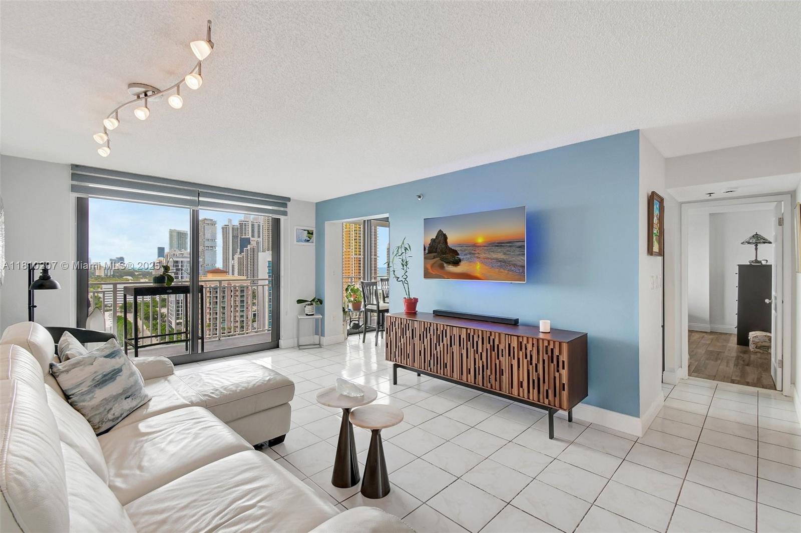 image Winston Towers 6007