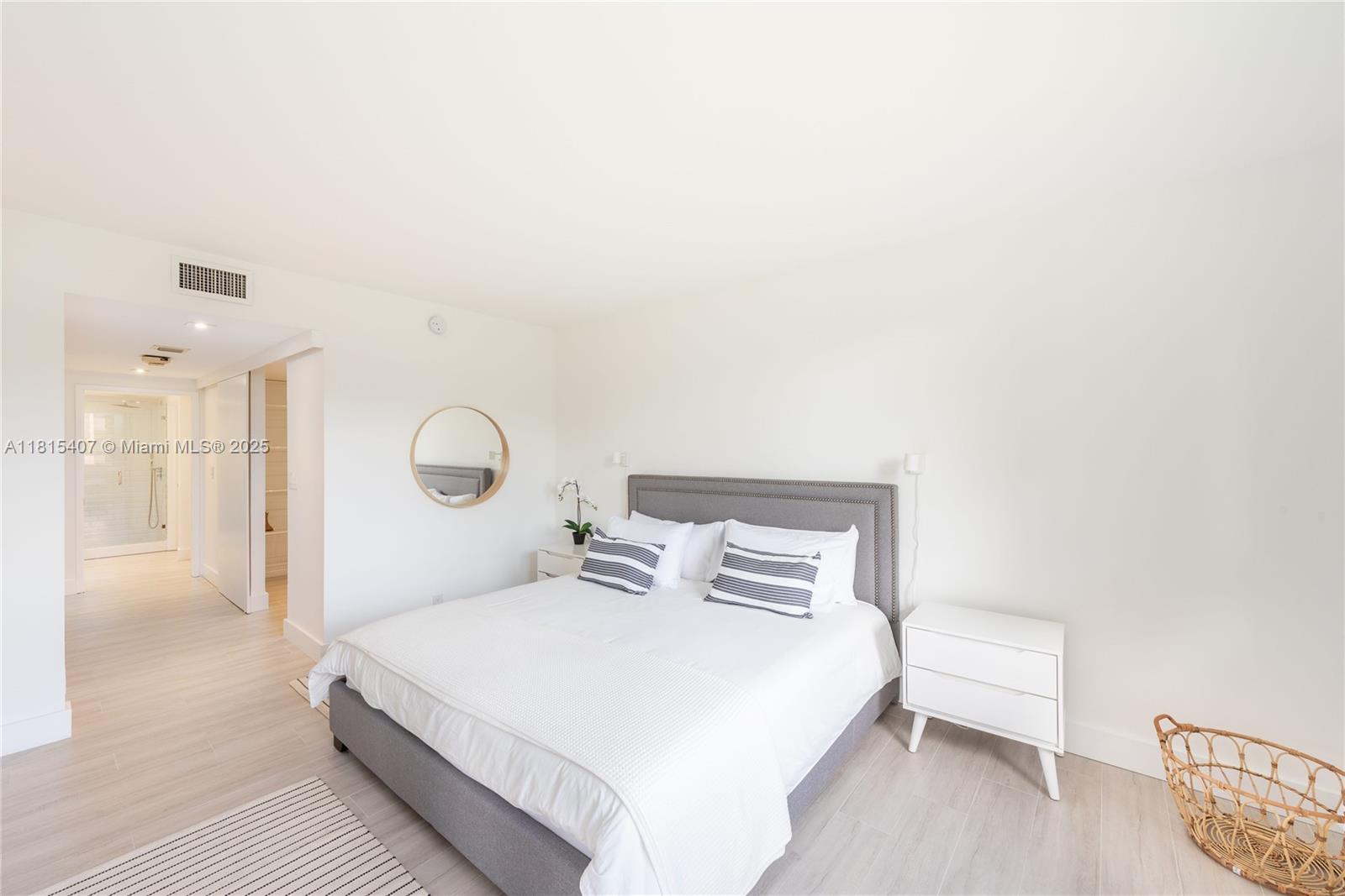 image KEY COLONY NO 4 CONDO11