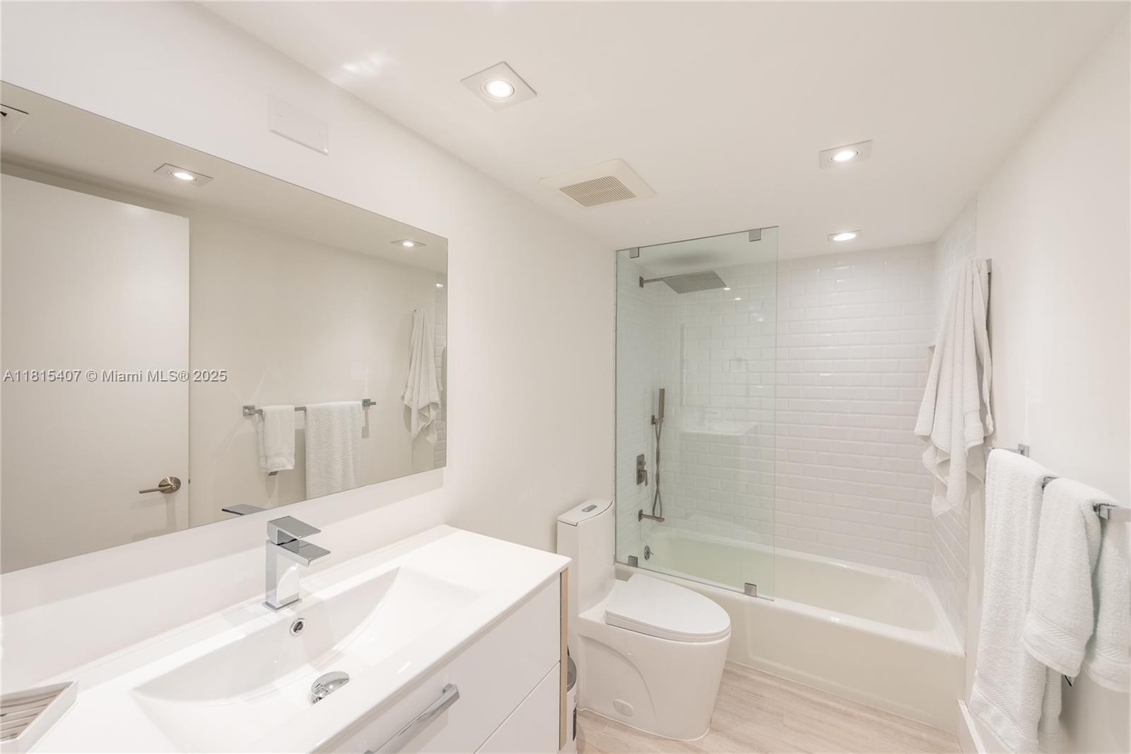 image KEY COLONY NO 4 CONDO19