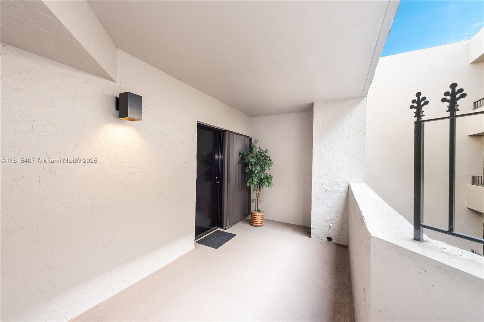 image KEY COLONY NO 4 CONDO24