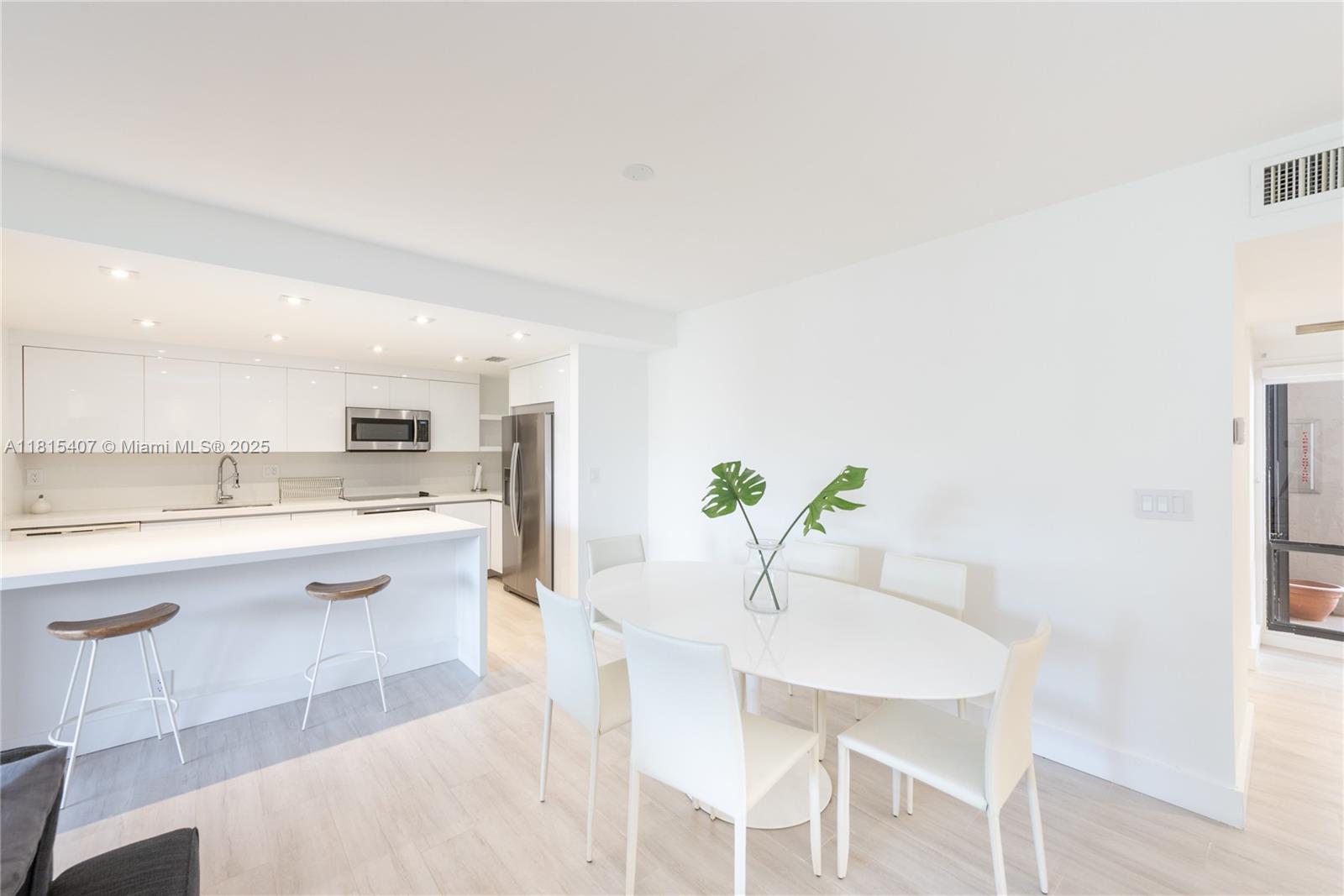 image KEY COLONY NO 4 CONDO6