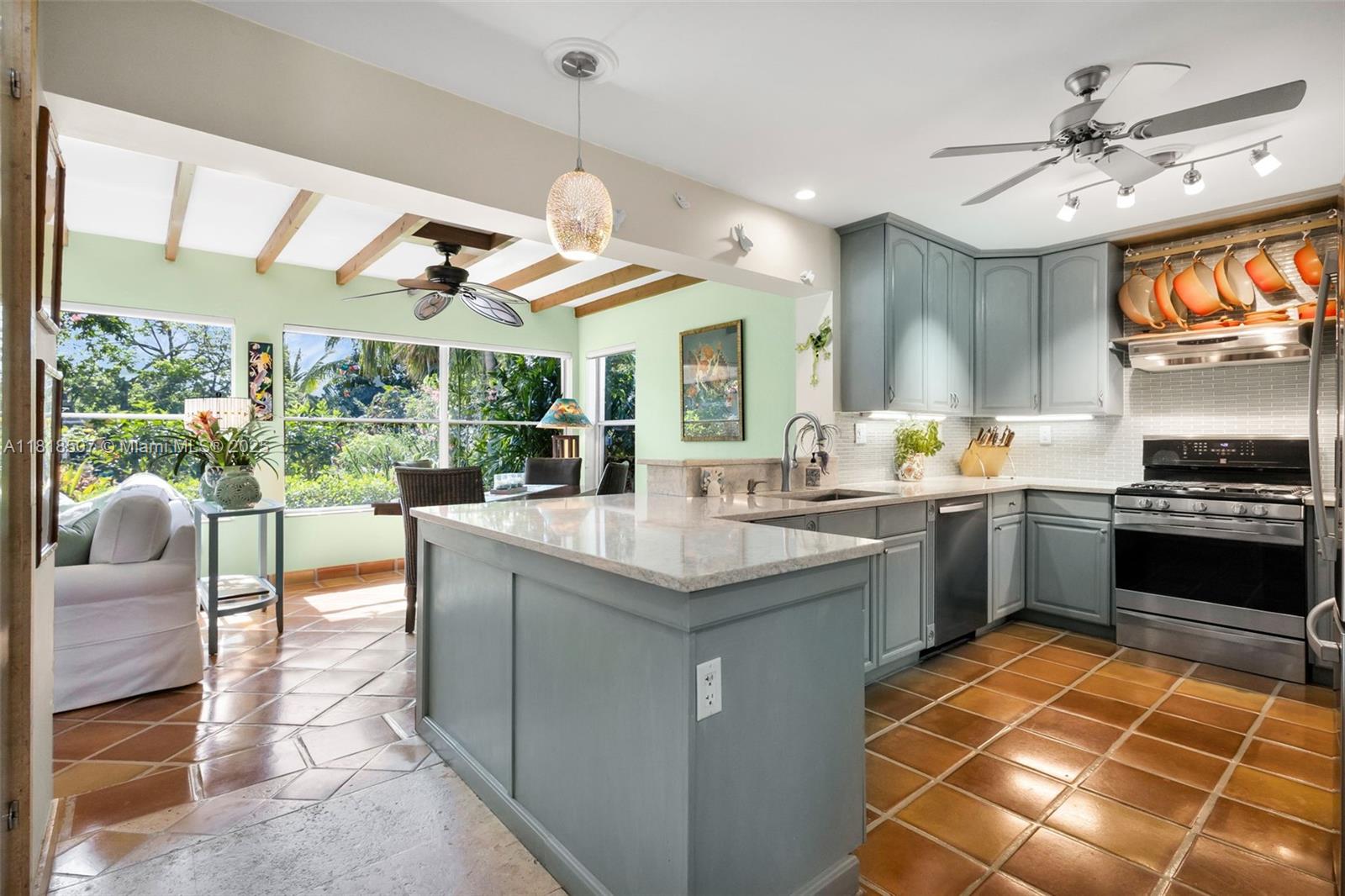 12831 Inshore Dr Palm Beach Gardens, FL 33410 12831 Inshore Dr Palm Beach Gardens, FL 33410