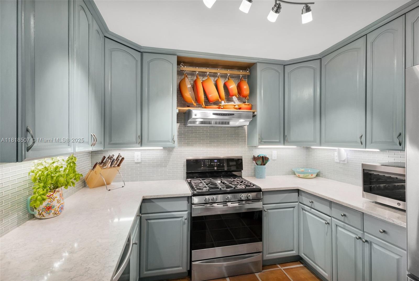 12831 Inshore Dr Palm Beach Gardens, FL 33410 12831 Inshore Dr Palm Beach Gardens, FL 33410