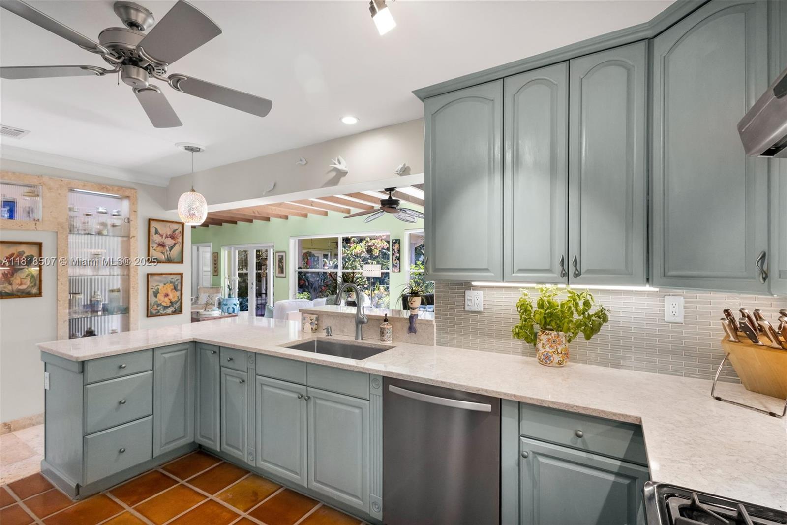 12831 Inshore Dr Palm Beach Gardens, FL 33410 12831 Inshore Dr Palm Beach Gardens, FL 33410