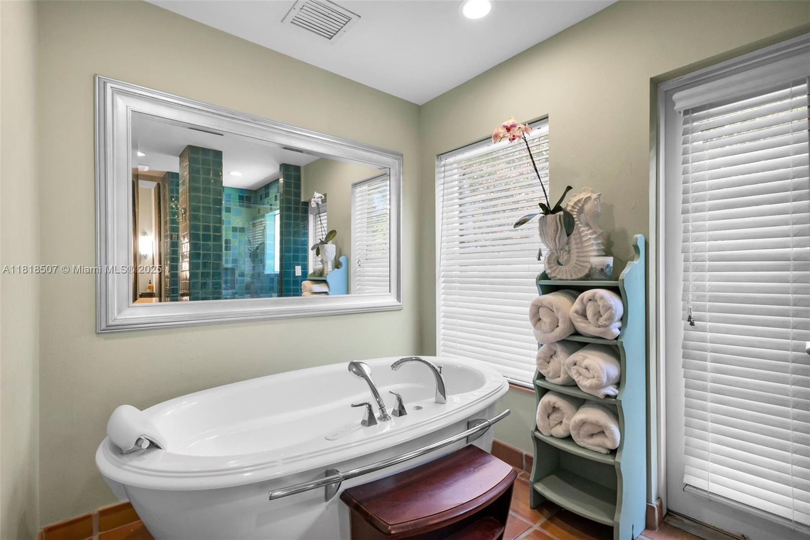 12831 Inshore Dr Palm Beach Gardens, FL 33410 12831 Inshore Dr Palm Beach Gardens, FL 33410