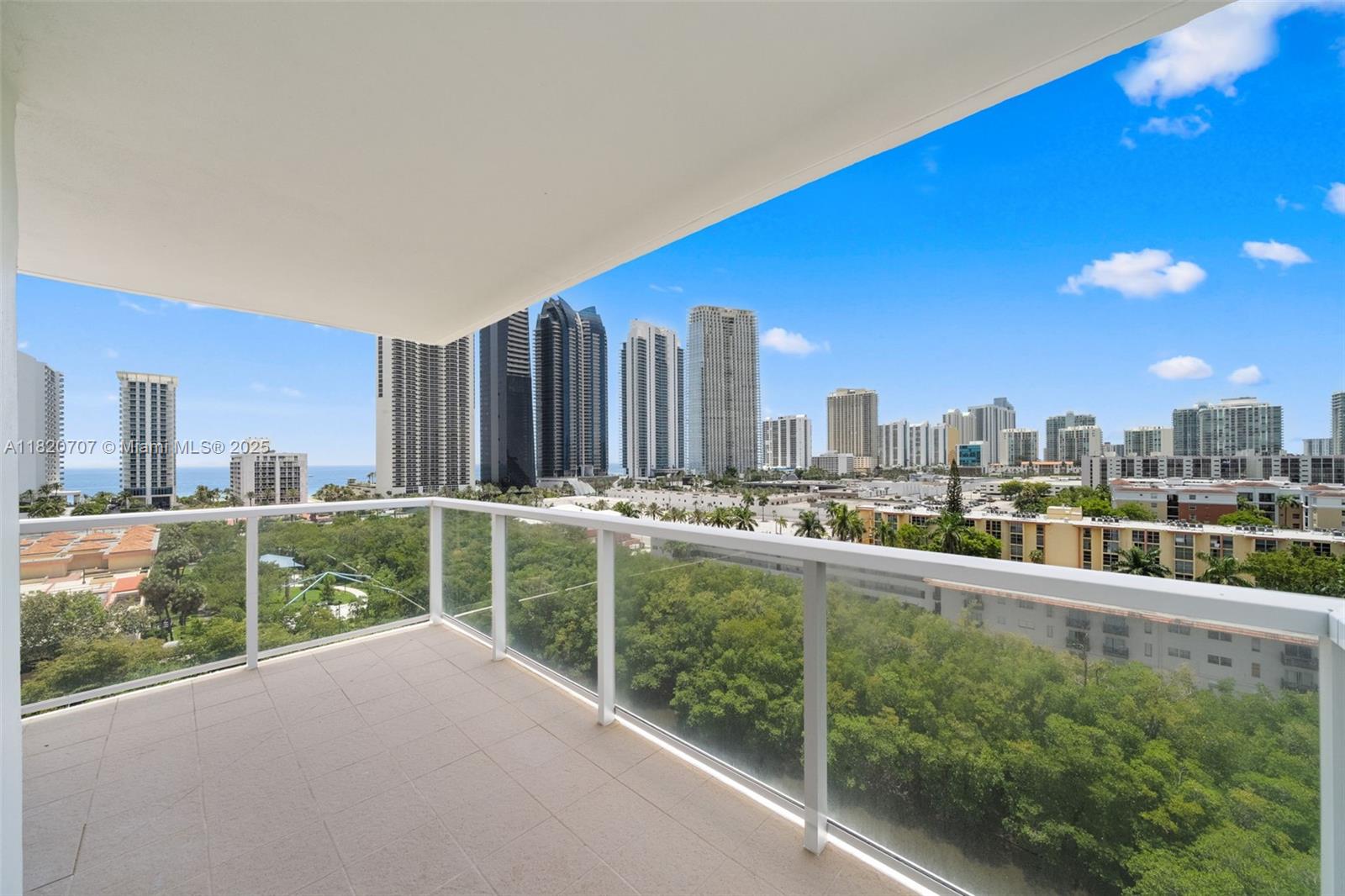 image Winston Towers 30010
