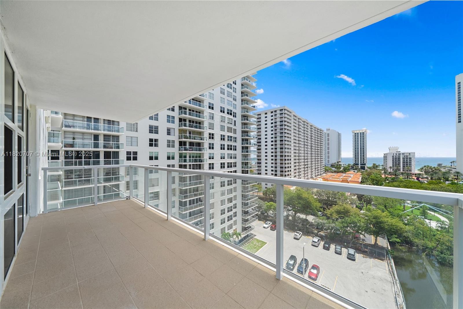 image Winston Towers 30012