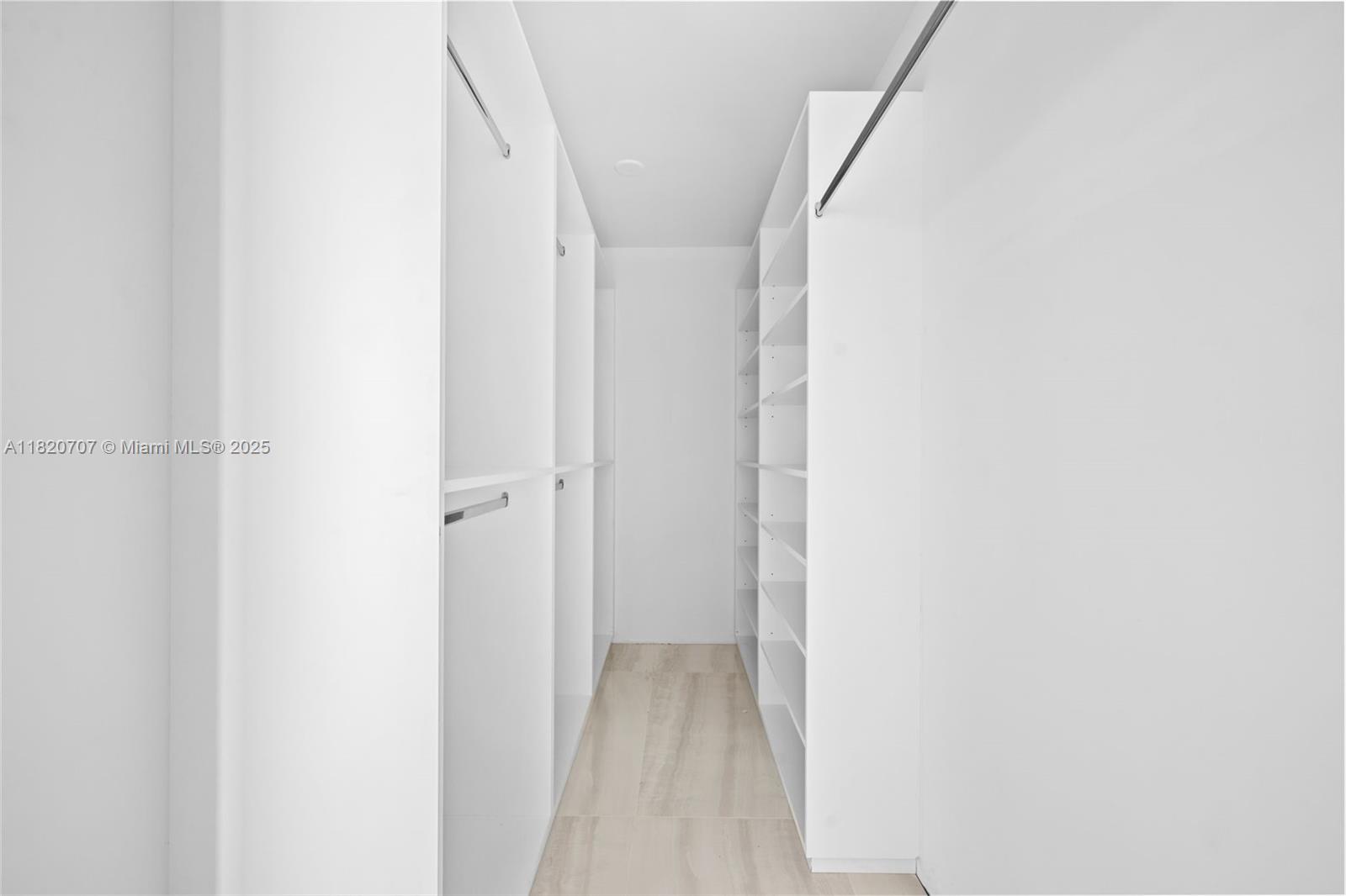 image Winston Towers 30030