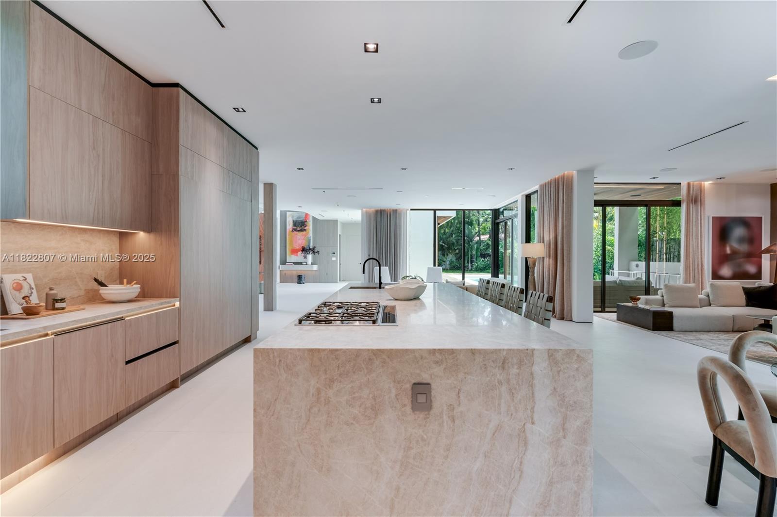 2800 Calusa St Miami, FL 33133