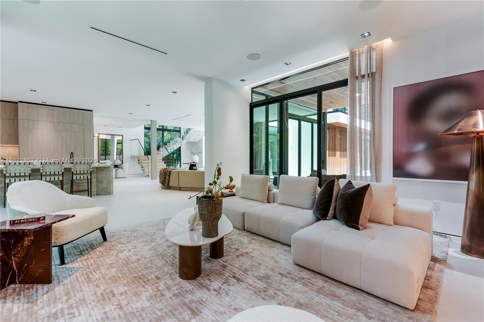 2800 Calusa St Miami, FL 33133