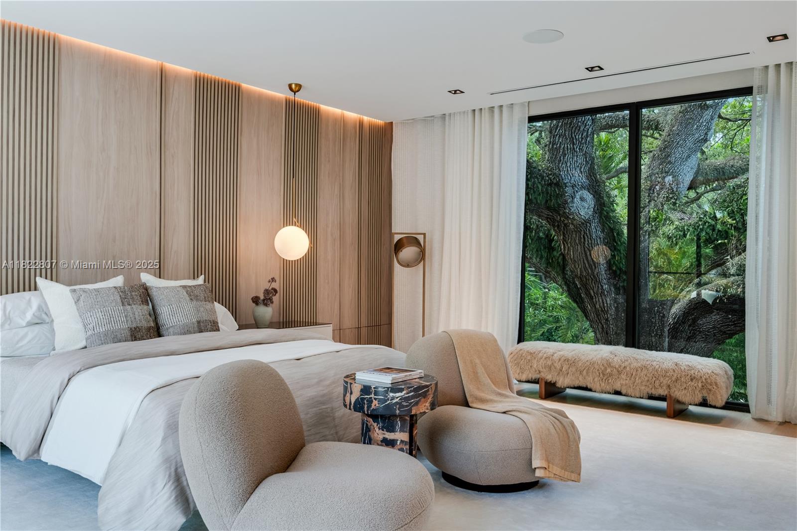 2800 Calusa St Miami, FL 33133