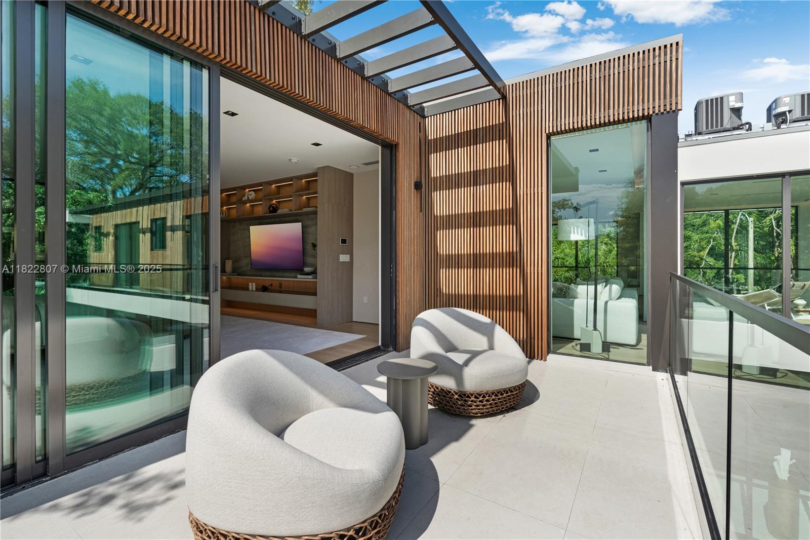 2800 Calusa St Miami, FL 33133