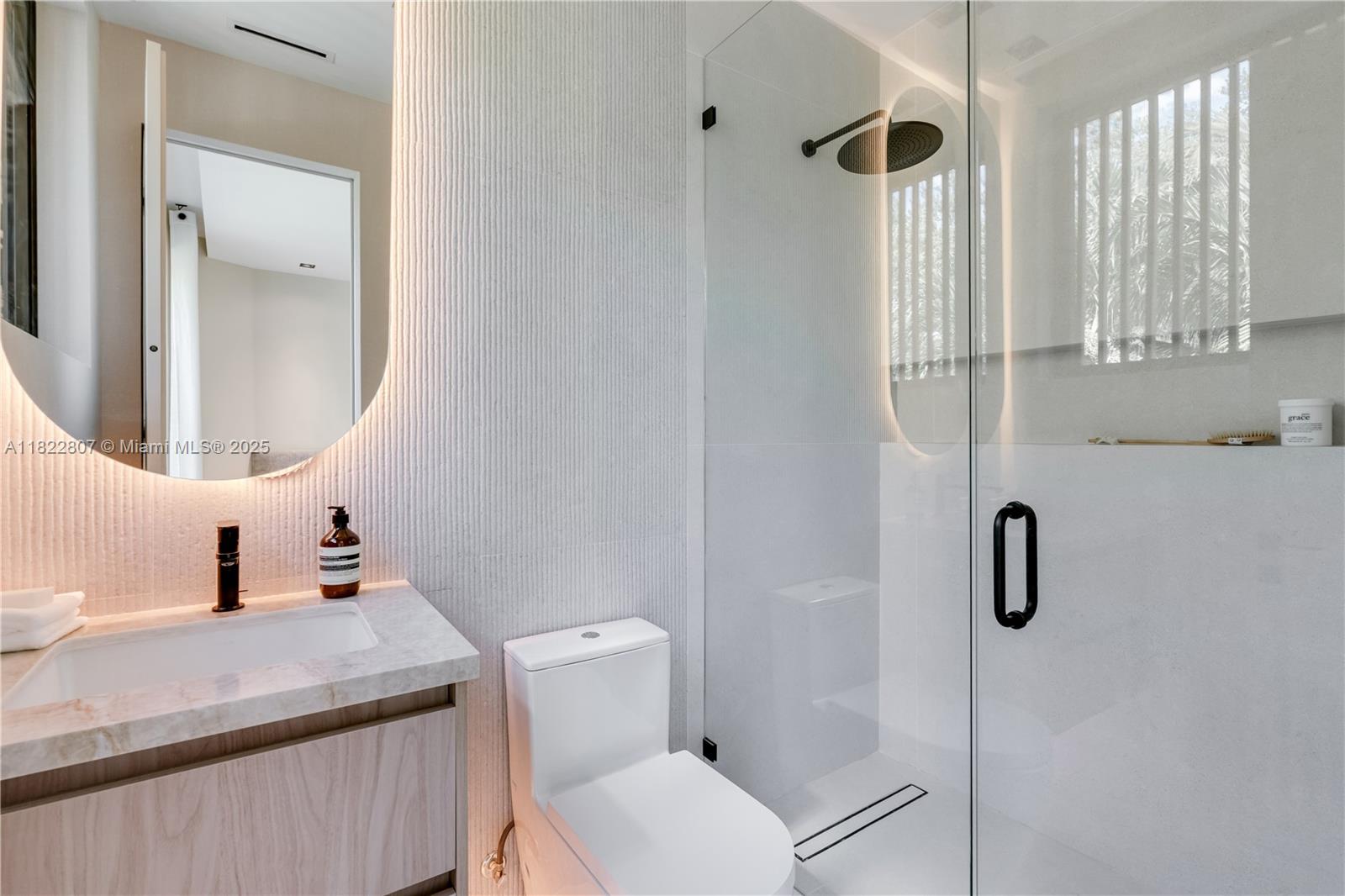 2800 Calusa St Miami, FL 33133