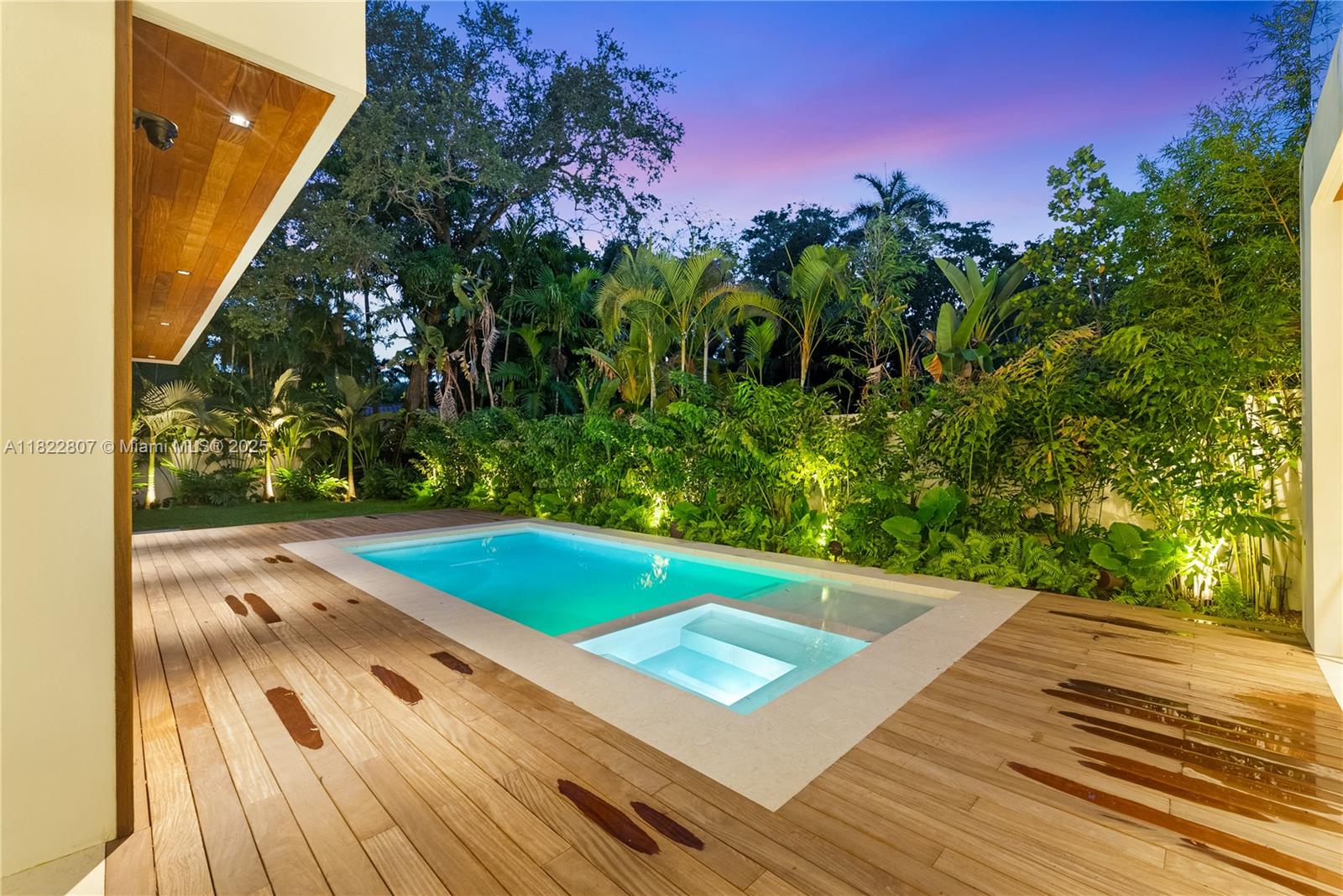 2800 Calusa St Miami, FL 33133