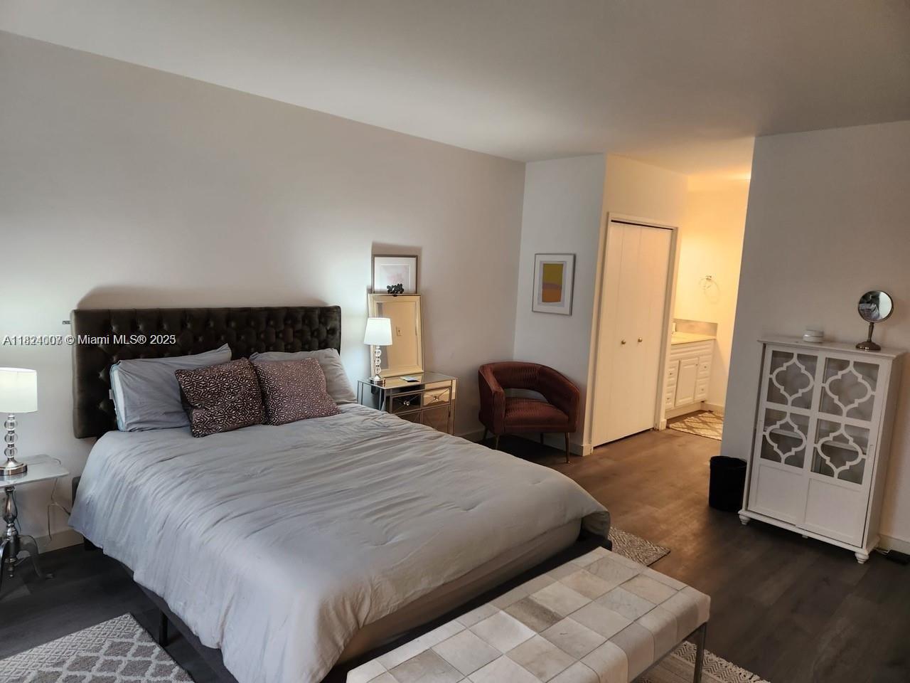 5700 Collins Ave #4N,Miami Beach, FL 33140