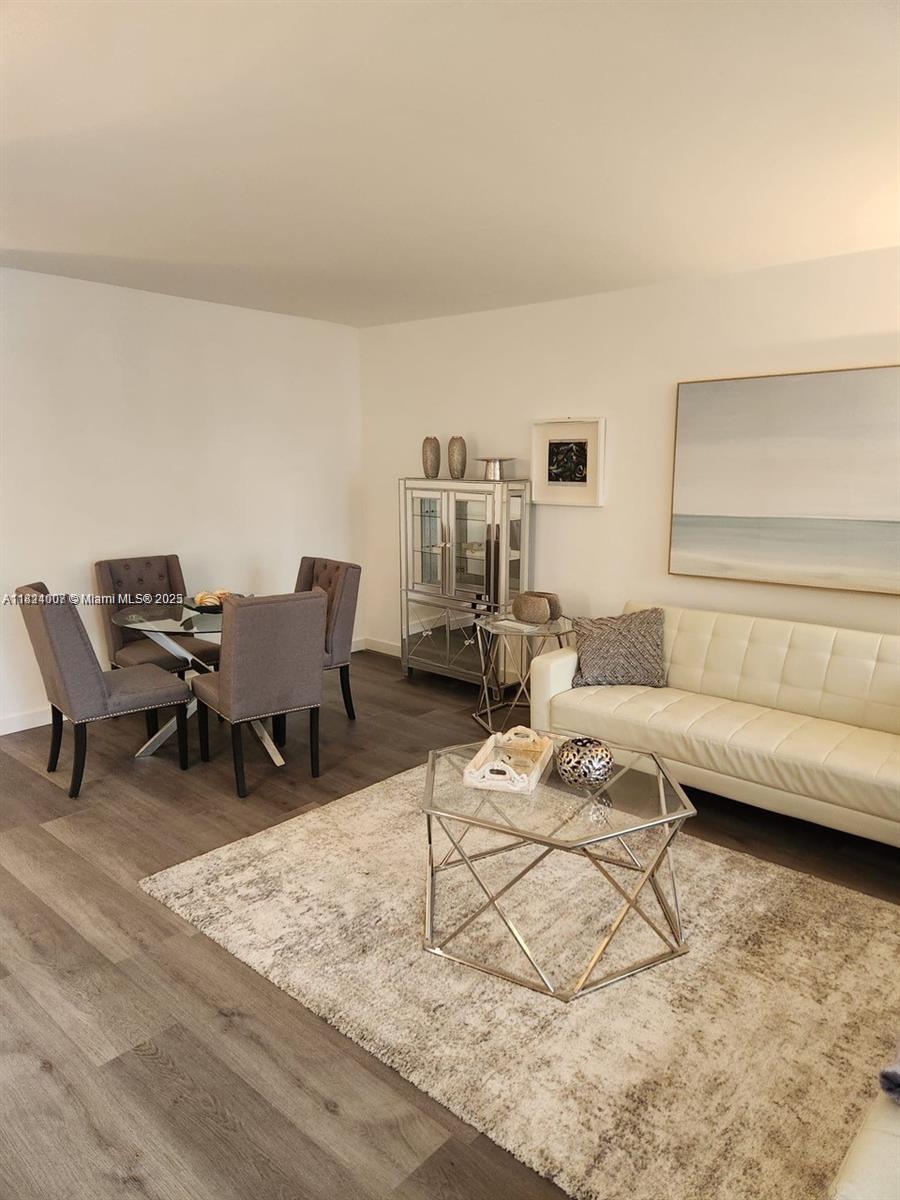 5700 Collins Ave #4N,Miami Beach, FL 33140