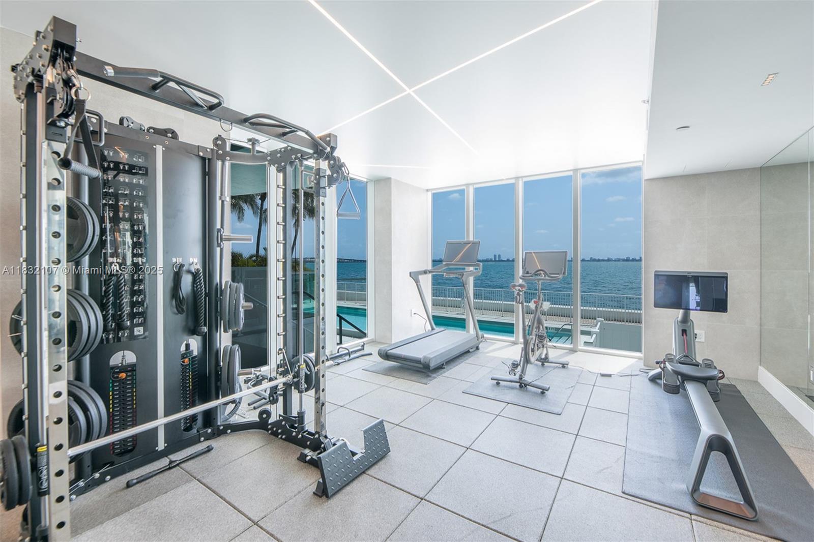 image Star Lofts On The Bay40