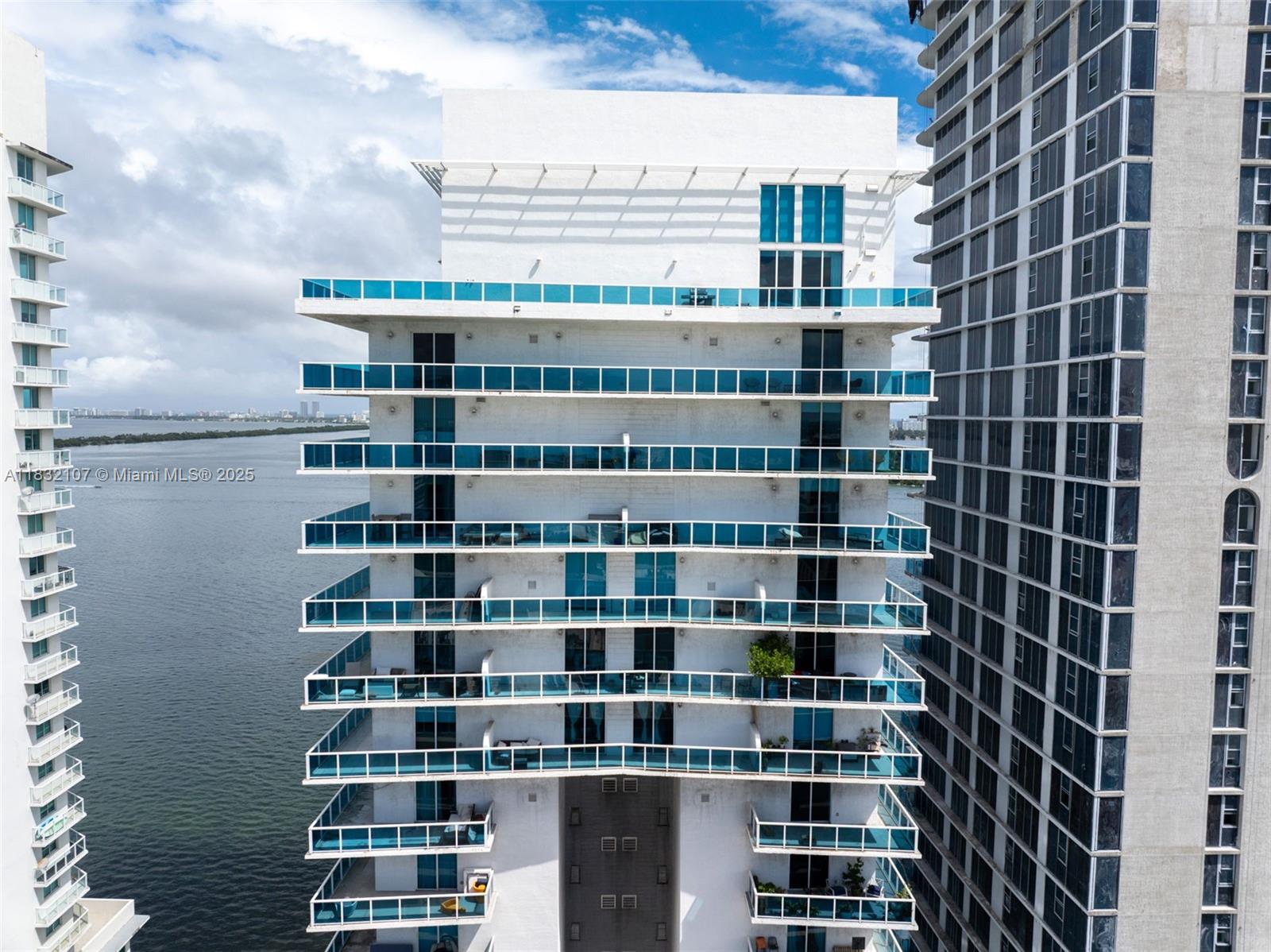image Star Lofts On The Bay49