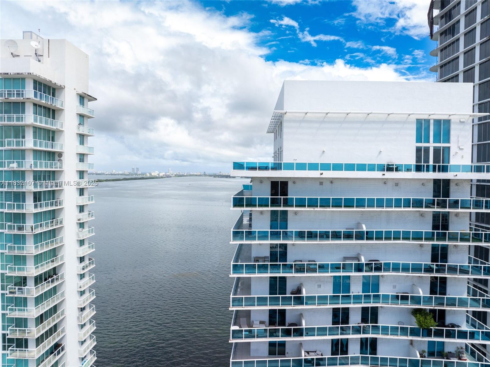 image Star Lofts On The Bay54