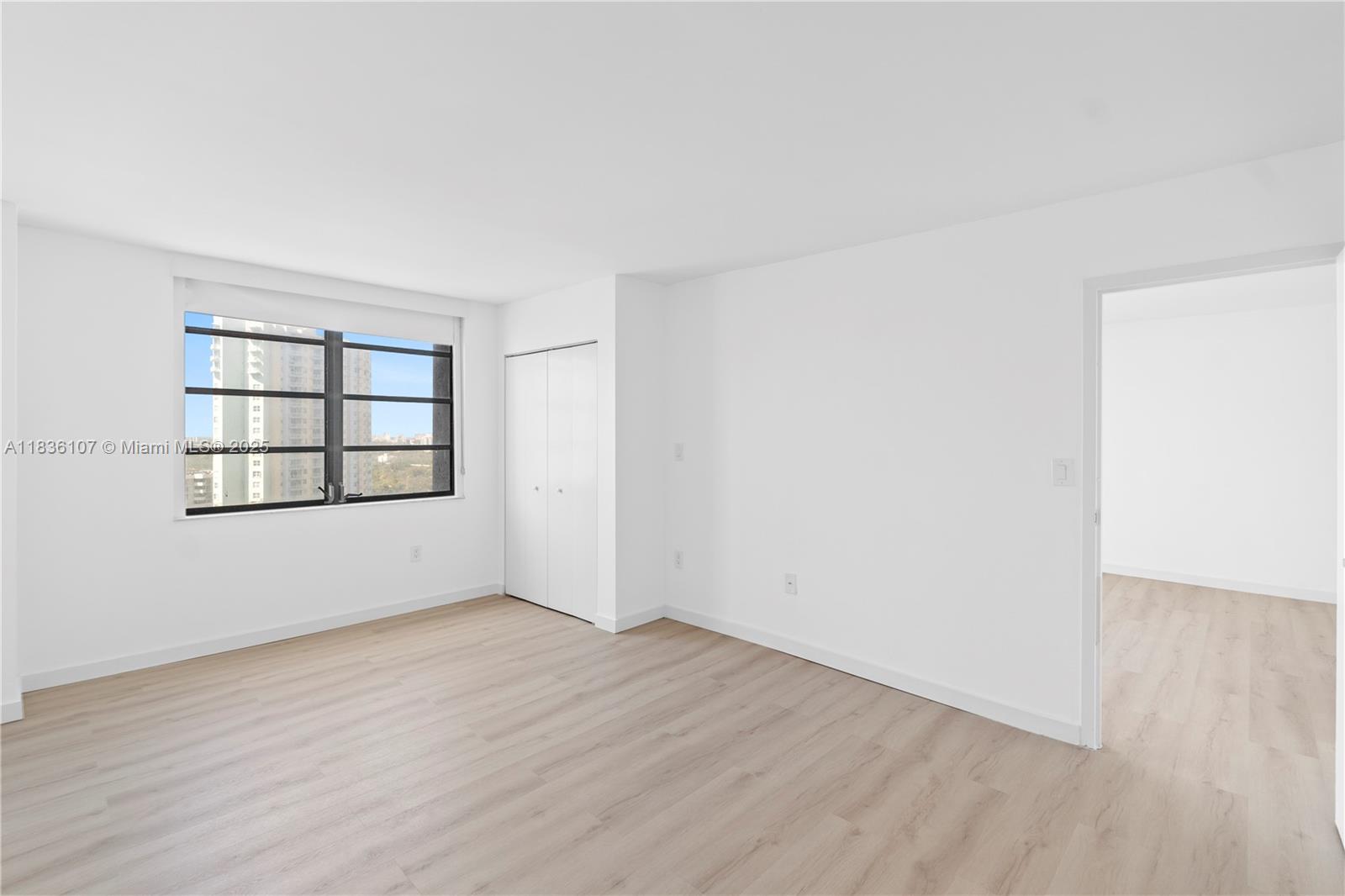 image Brickell Bay Club17