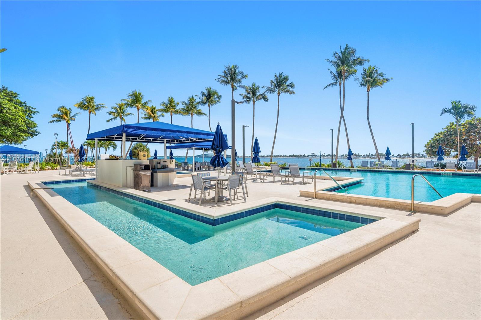 image Brickell Bay Club23