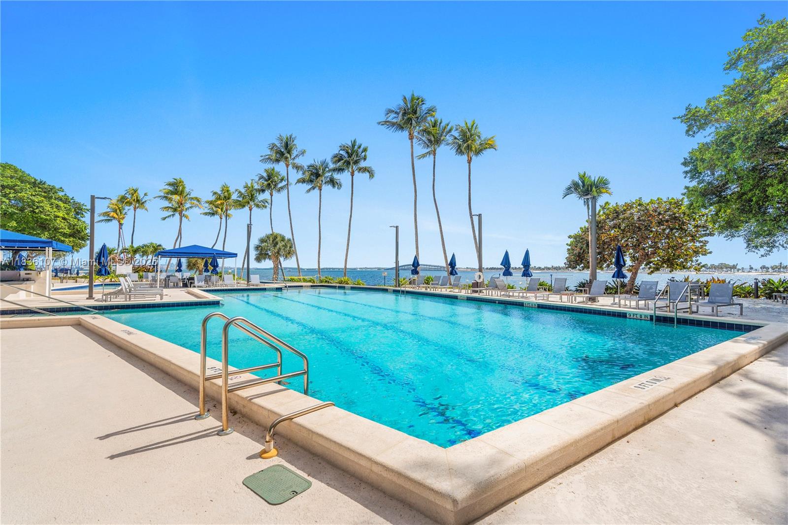 image Brickell Bay Club24