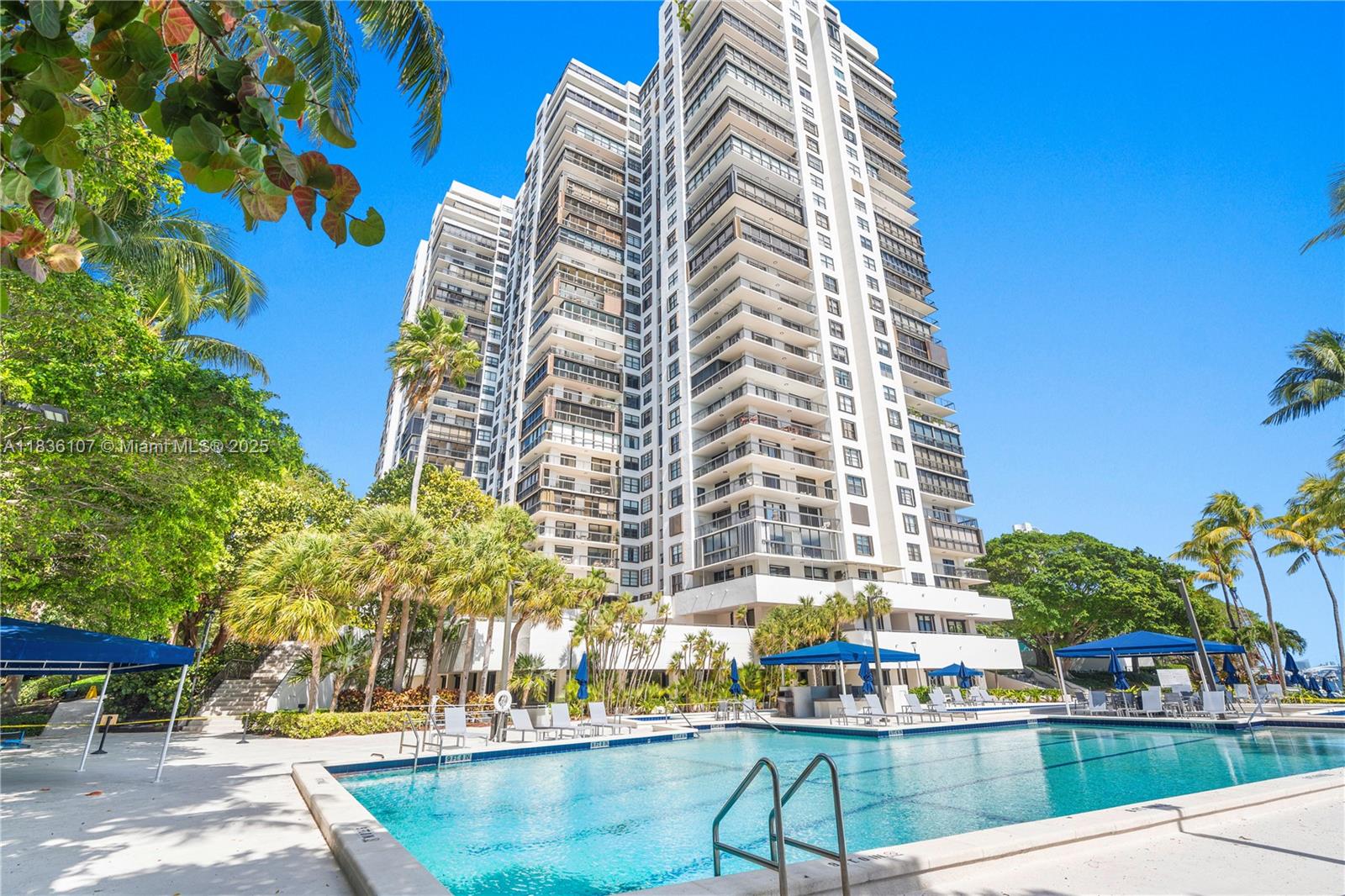 image Brickell Bay Club26