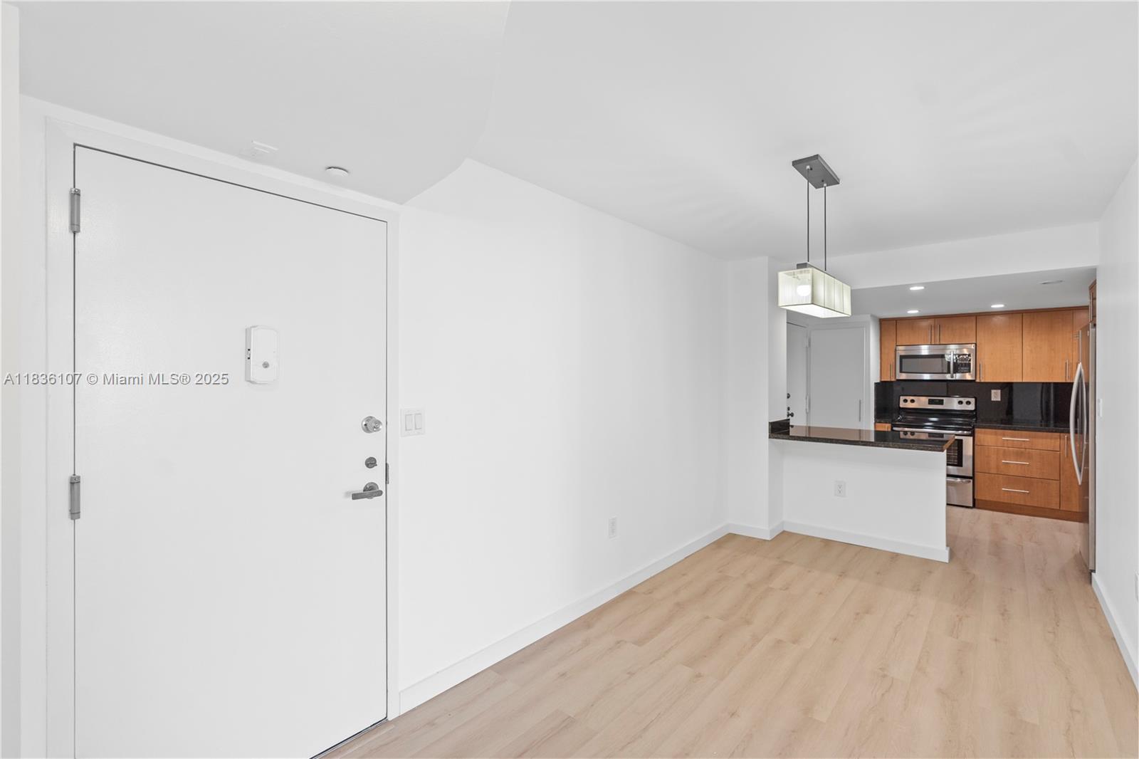 image Brickell Bay Club2