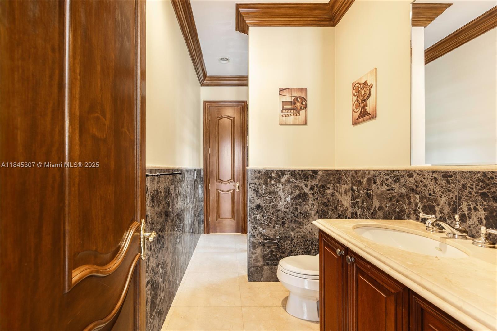 0 7245 SW 104th St Pinecrest, FL 33156