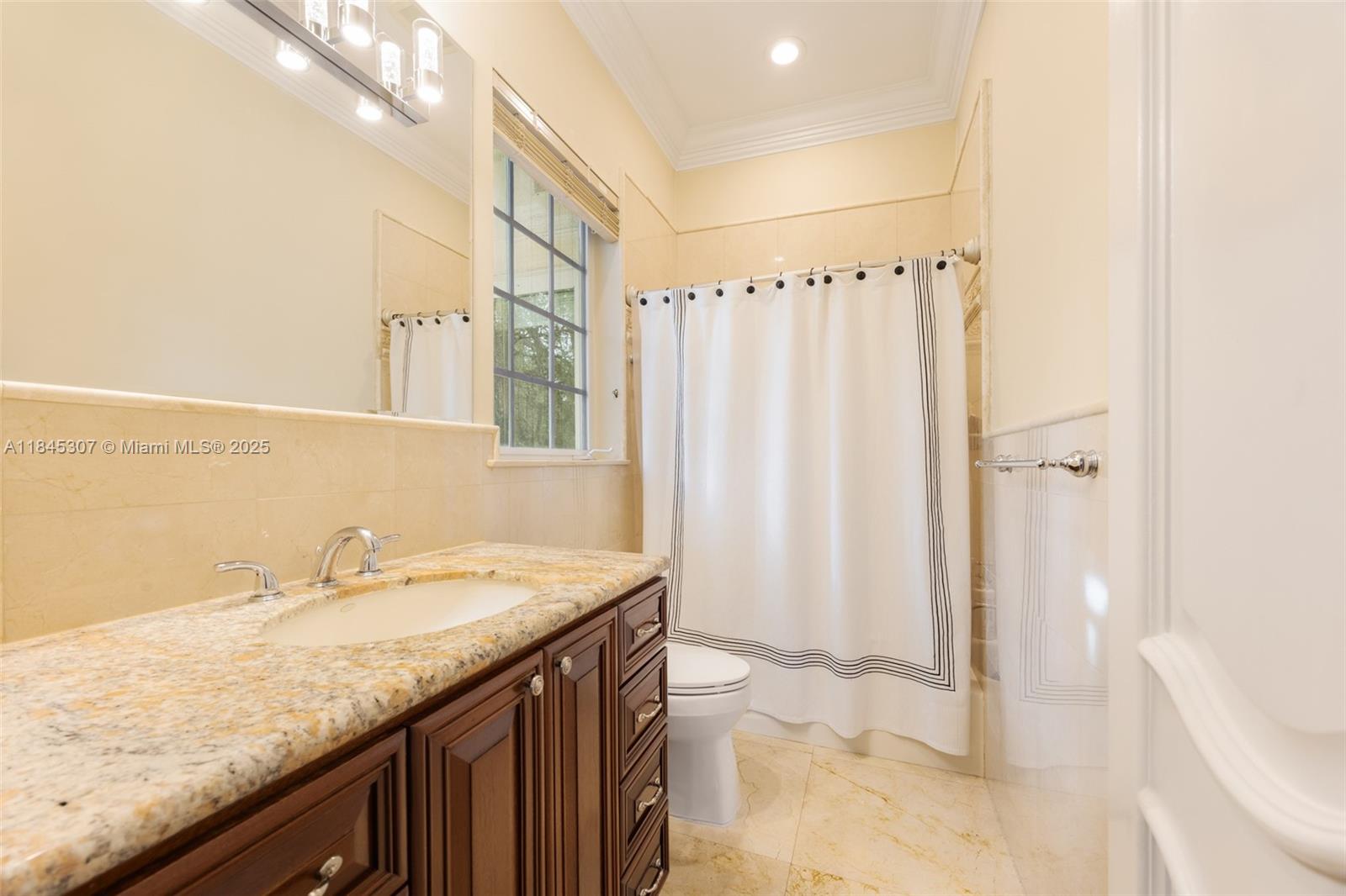 0 7245 SW 104th St Pinecrest, FL 33156