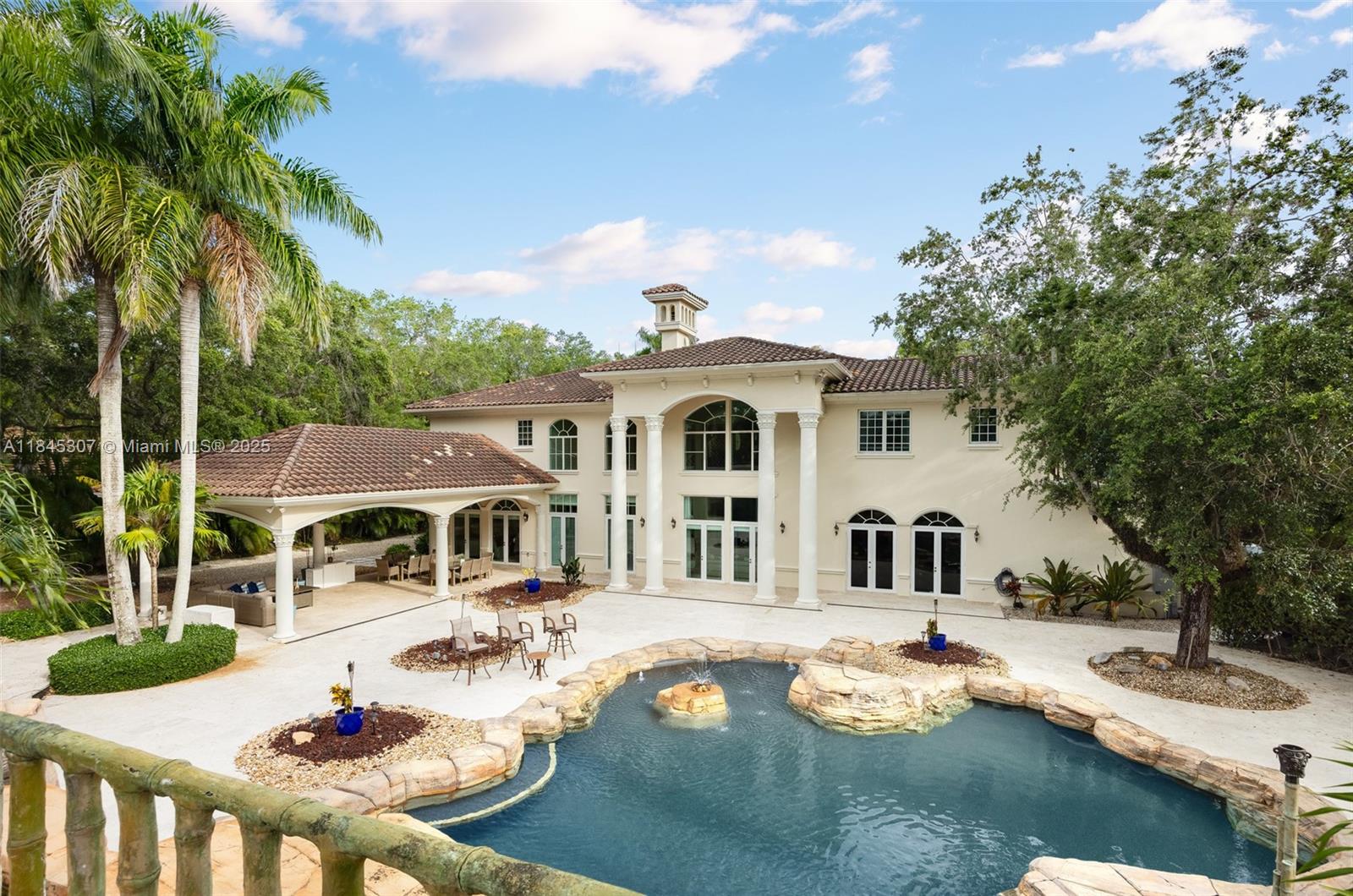 0 7245 SW 104th St Pinecrest, FL 33156