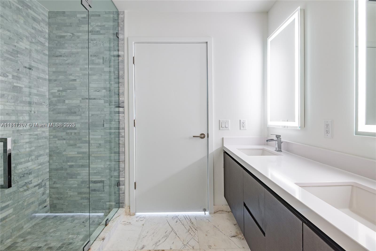 image Paramount Worldcenter29