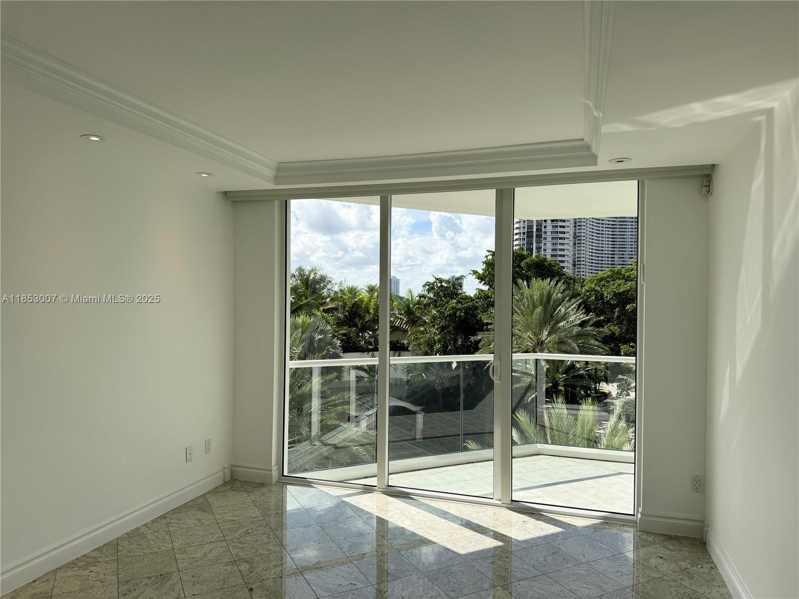 2600 Island Blvd #505 Aventura, FL 33160