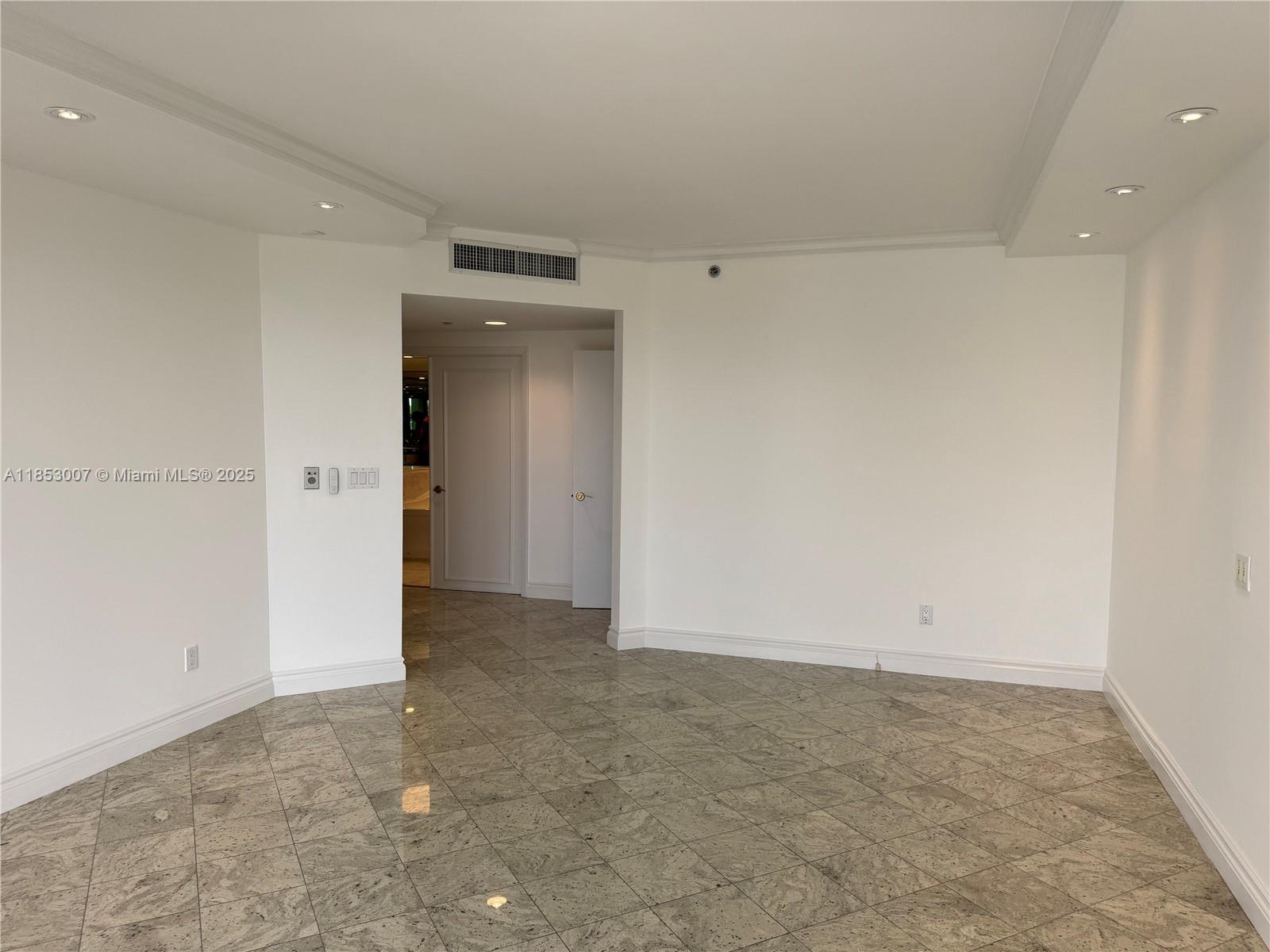 2600 Island Blvd #505 Aventura, FL 33160