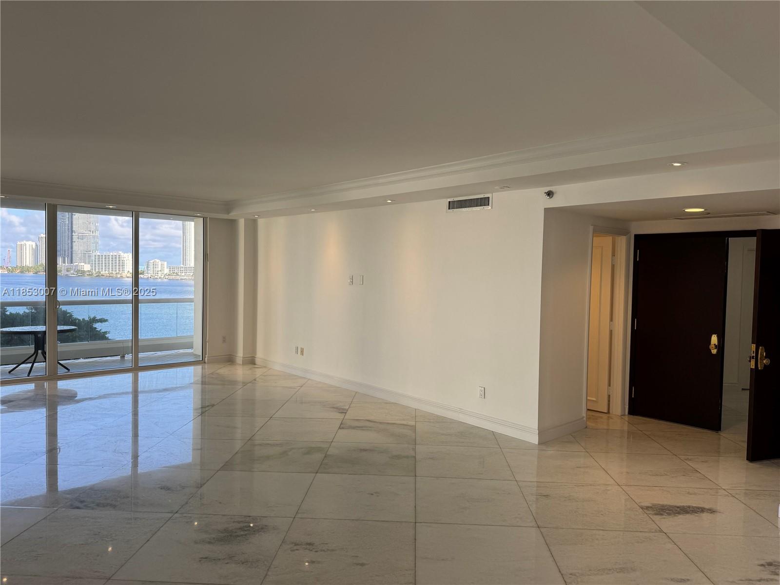 2600 Island Blvd #505 Aventura, FL 33160