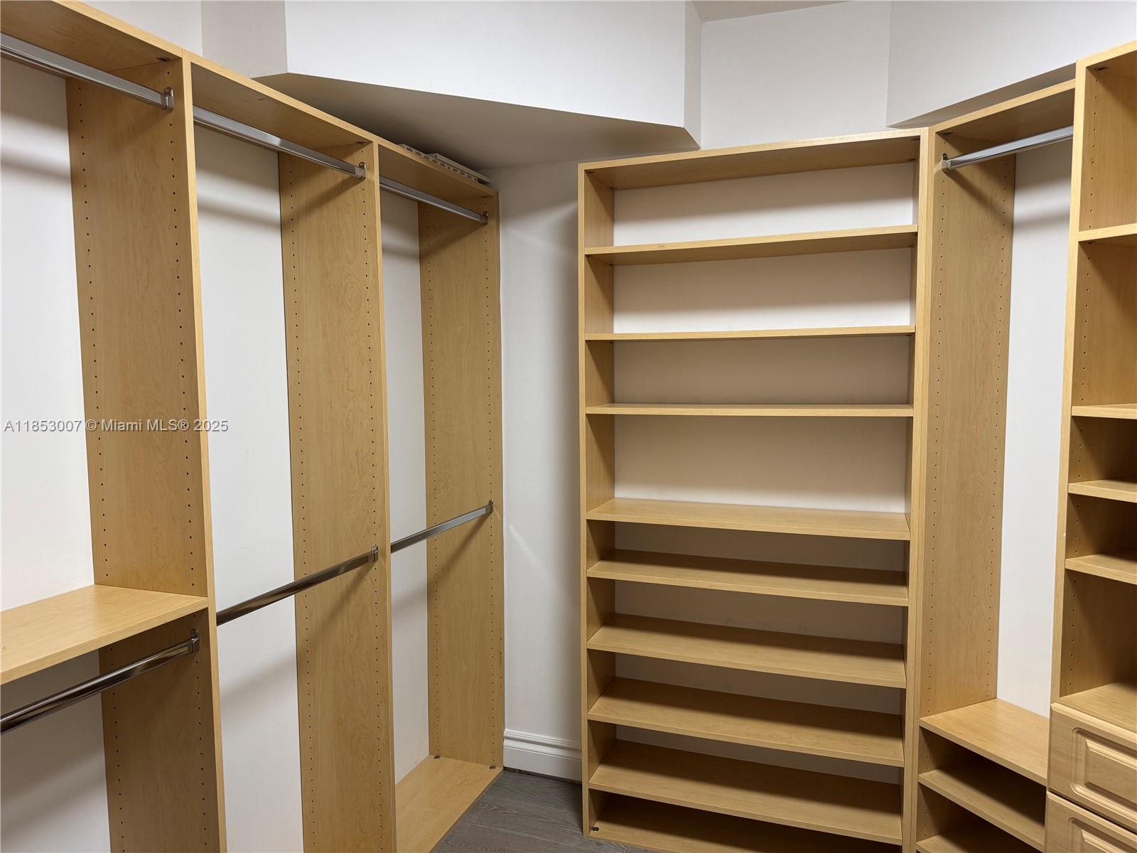 2600 Island Blvd #505 Aventura, FL 33160