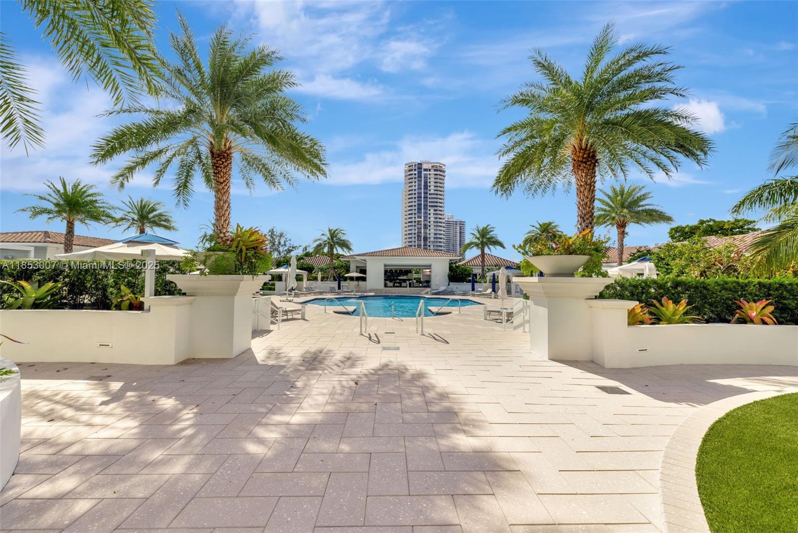 2600 Island Blvd #505 Aventura, FL 33160