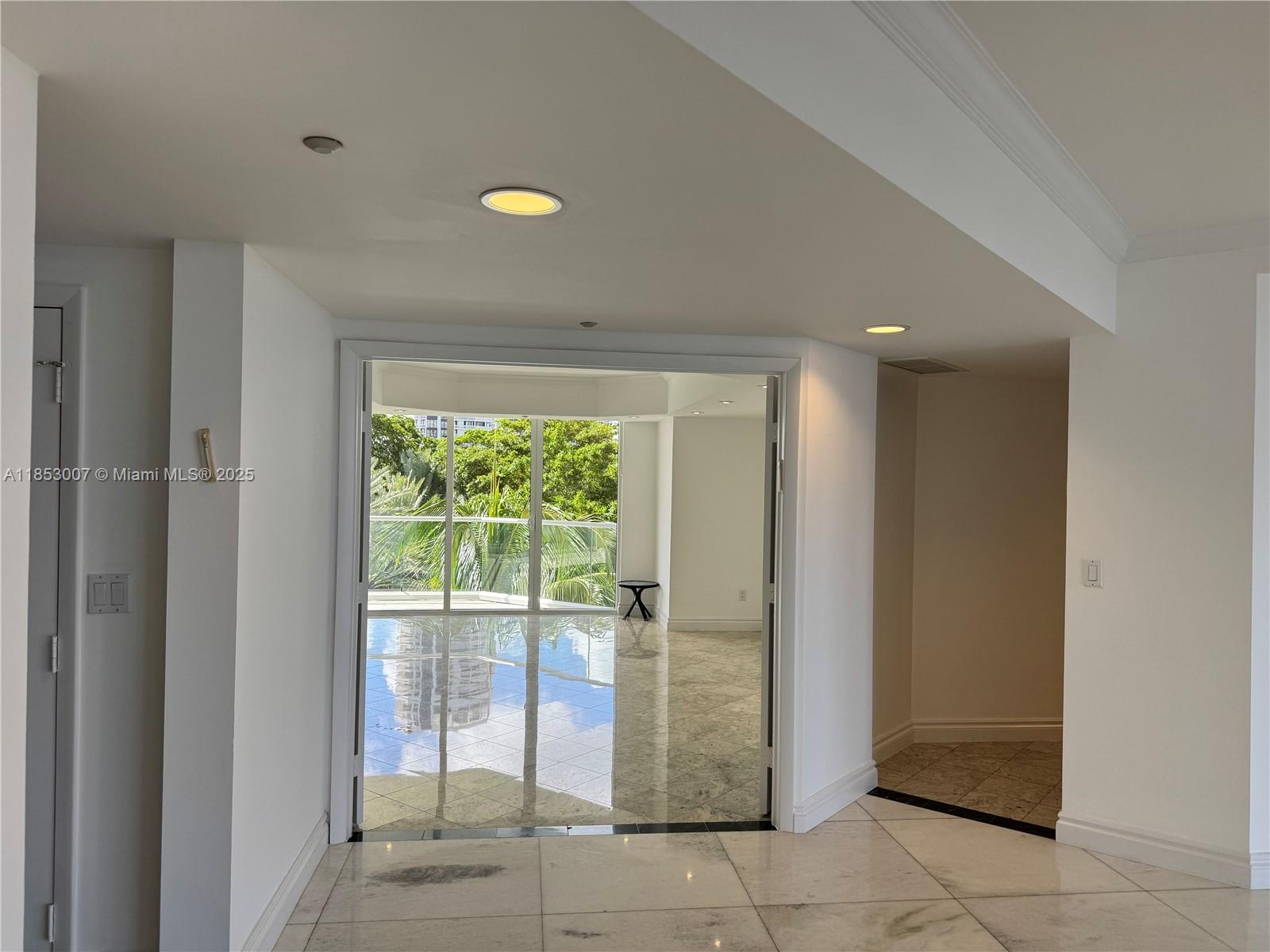 2600 Island Blvd #505 Aventura, FL 33160