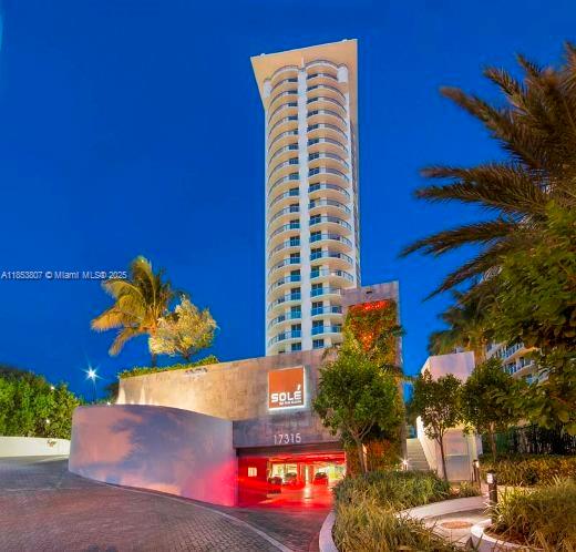 17315 Collins Ave #2105
