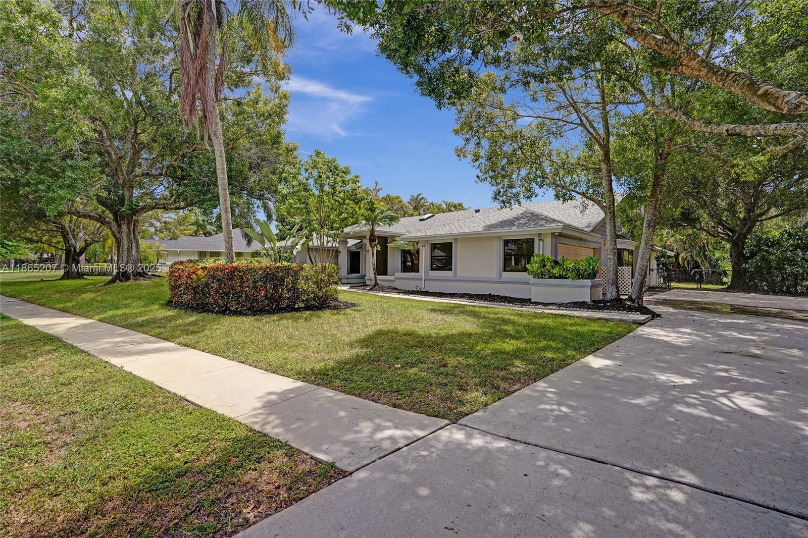 15365 Meadow Wood Dr Wellington, FL 33414