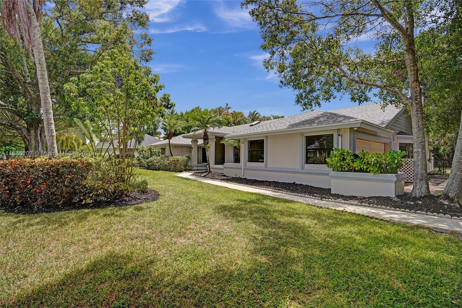 15365 Meadow Wood Dr Wellington, FL 33414