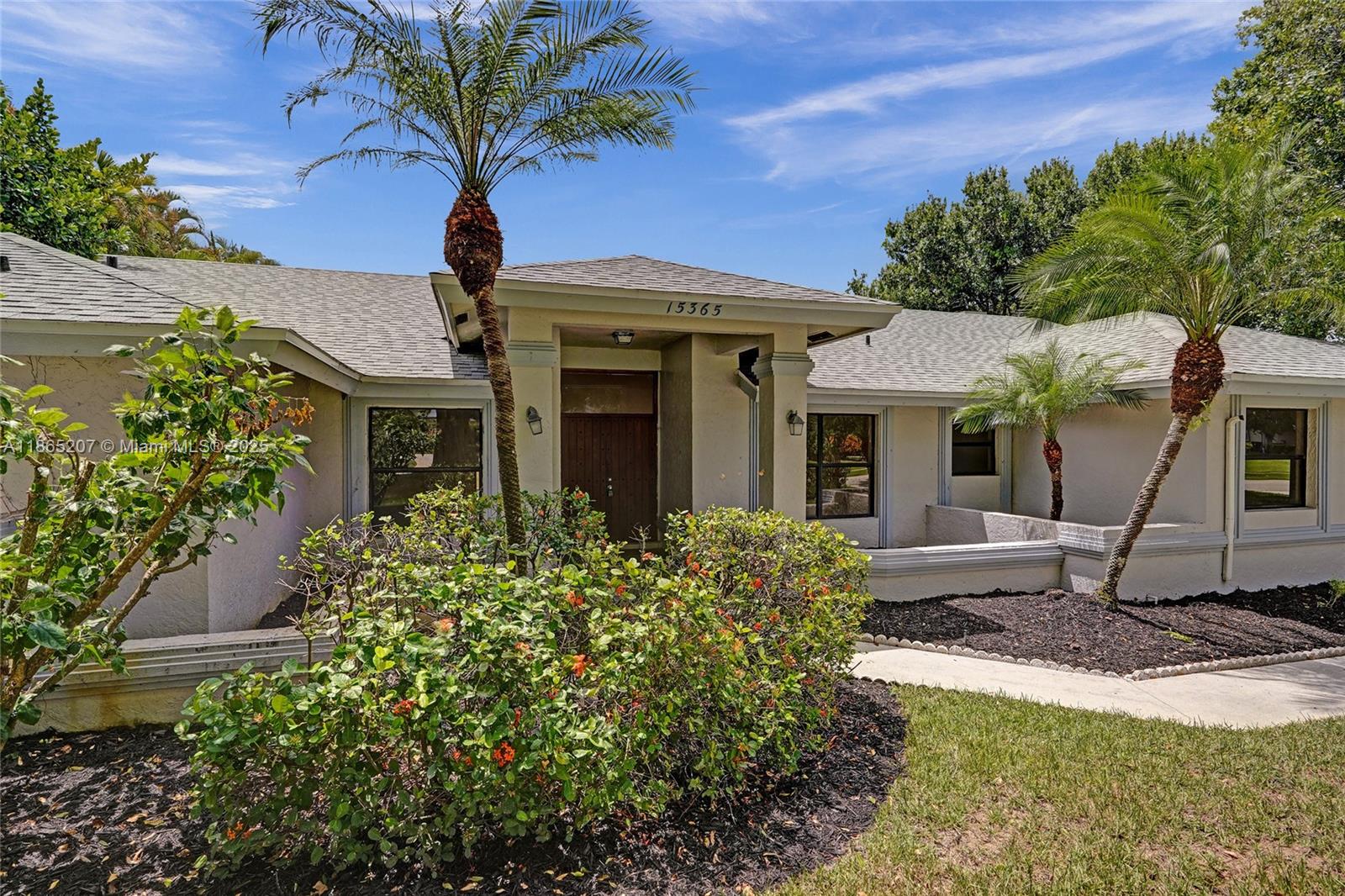 15365 Meadow Wood Dr Wellington, FL 33414