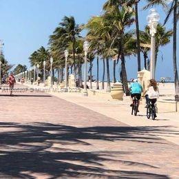 1500 S Ocean Dr #2G