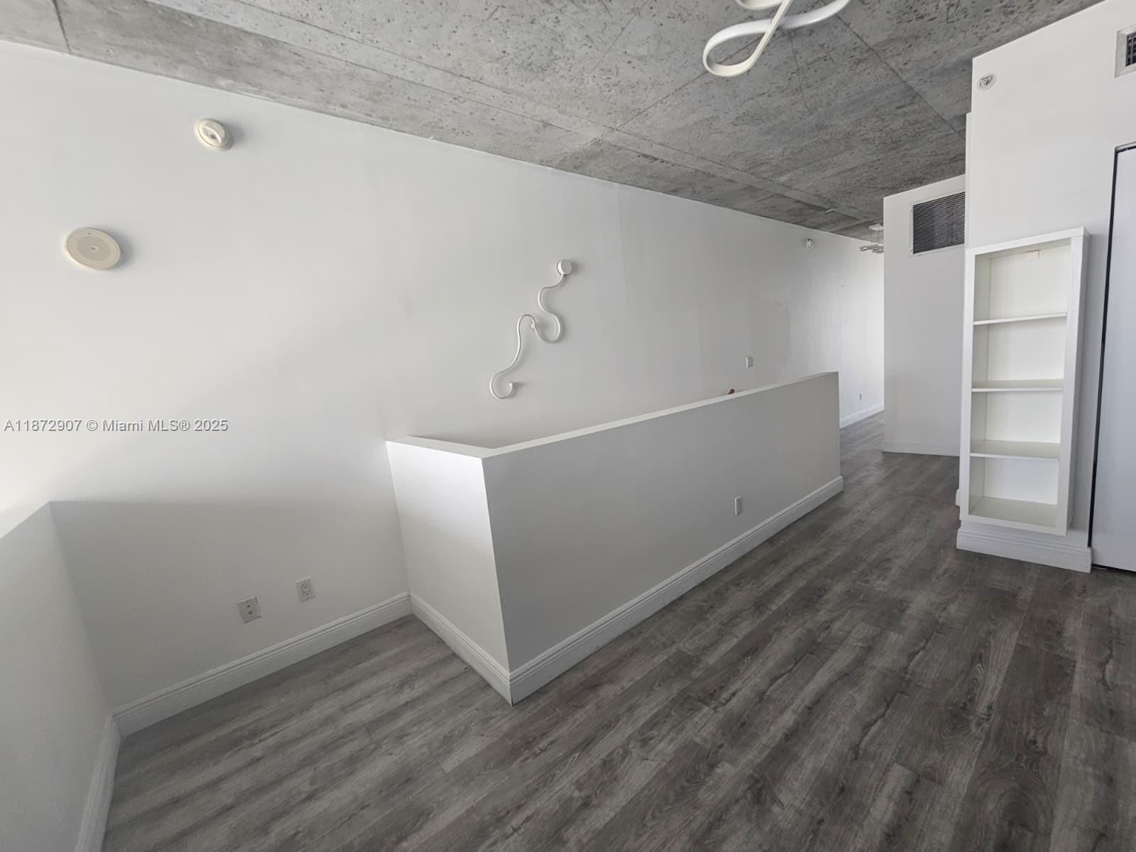 image Neo Vertika45