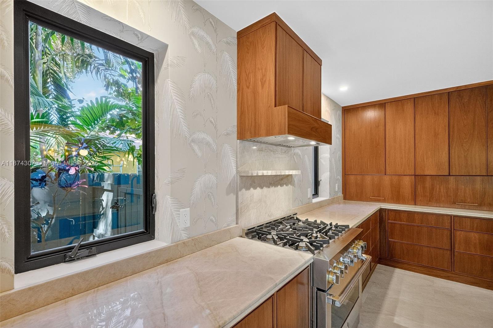 2330 Overbrook St Coconut Grove, FL 33133