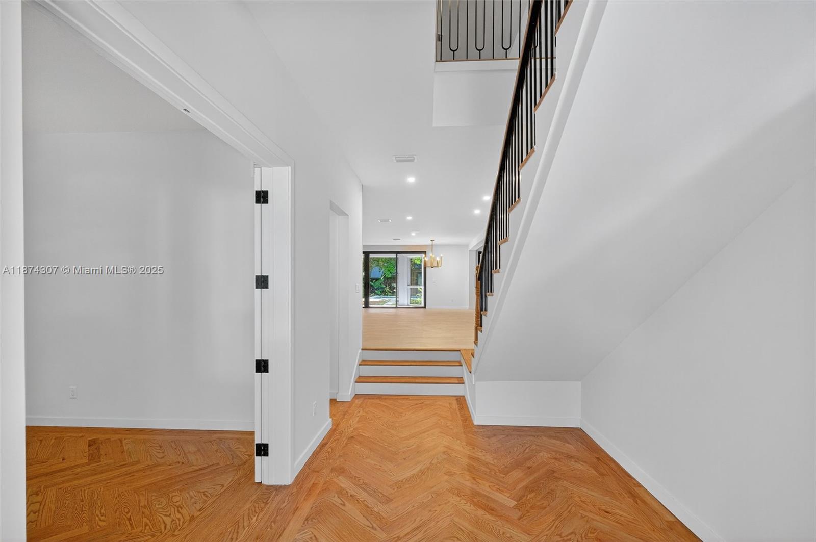 2330 Overbrook St Coconut Grove, FL 33133