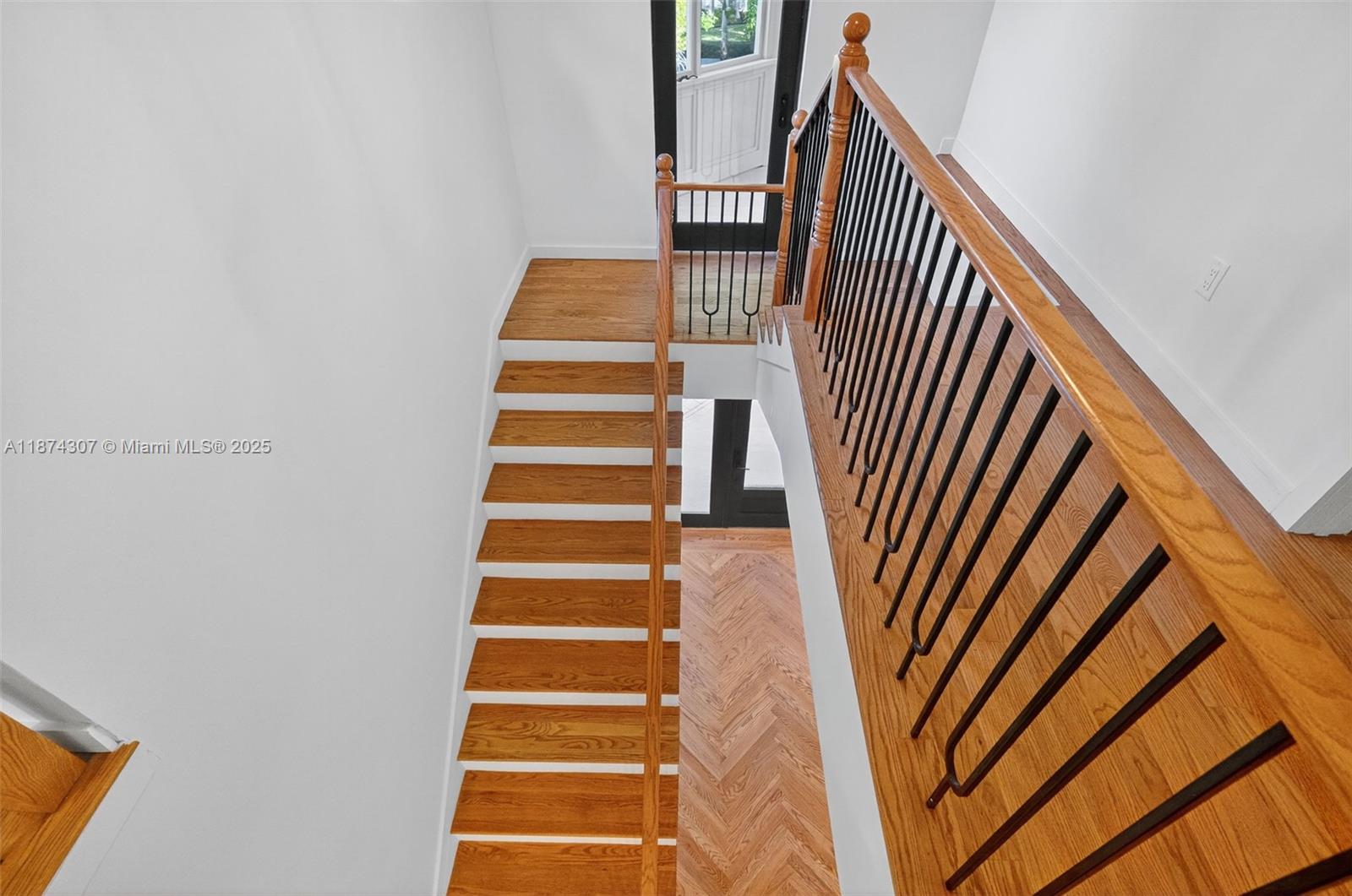 2330 Overbrook St Coconut Grove, FL 33133