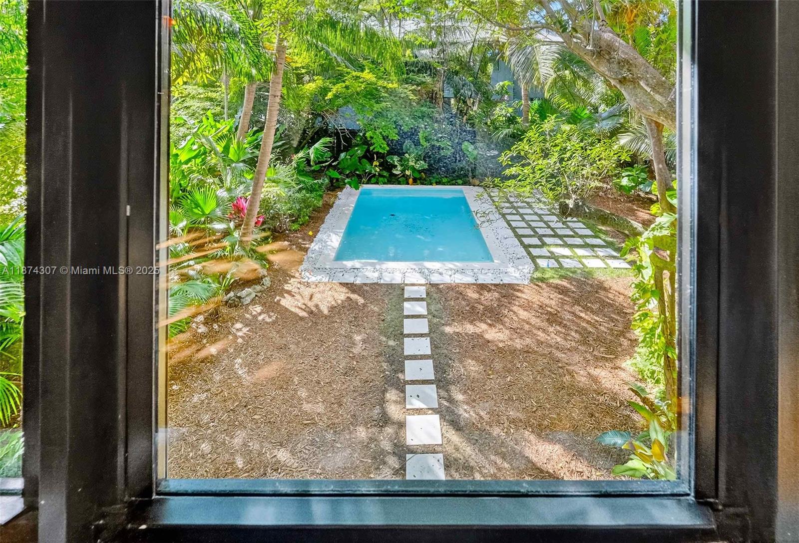 2330 Overbrook St Coconut Grove, FL 33133