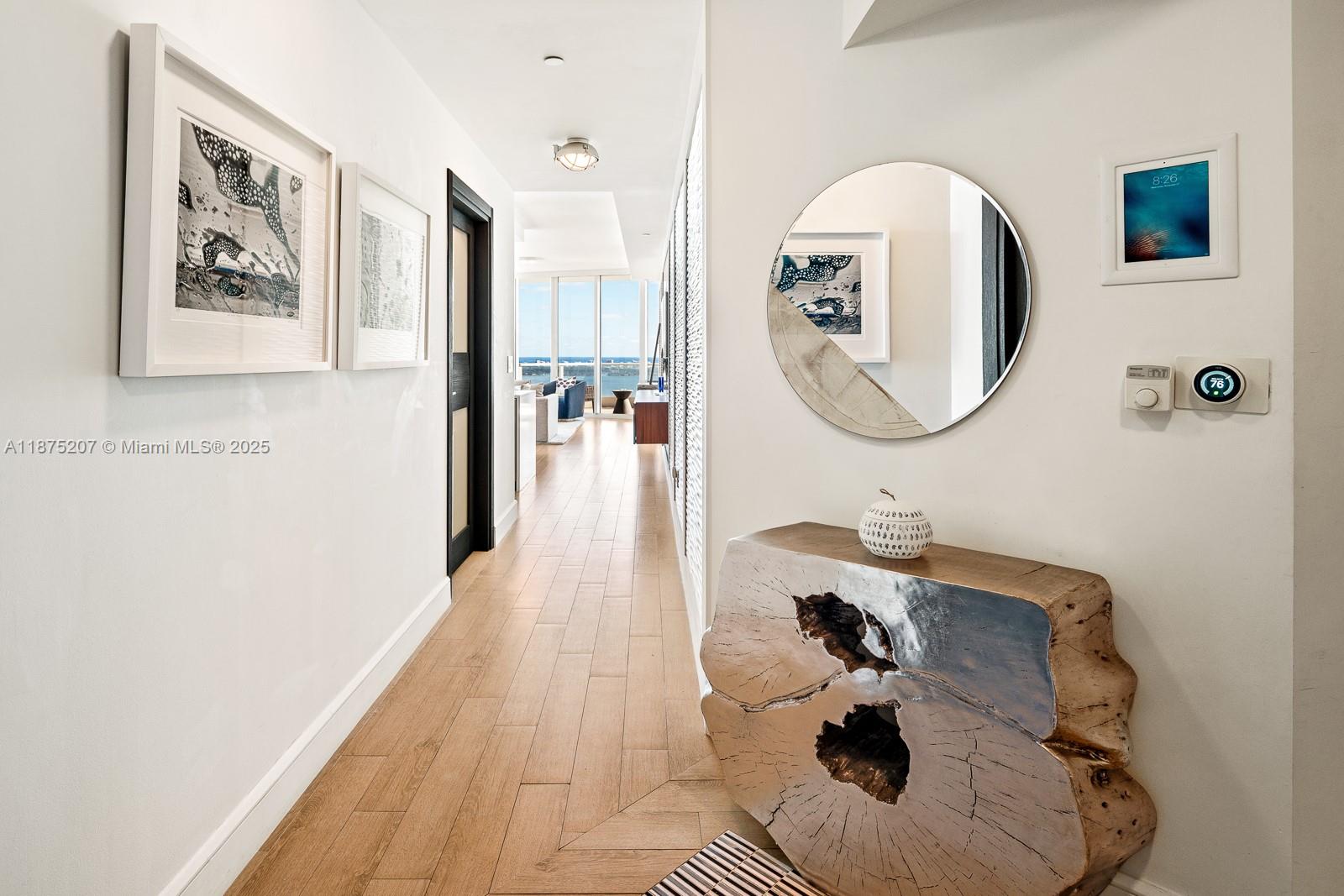 image Paramount Bay Condo12